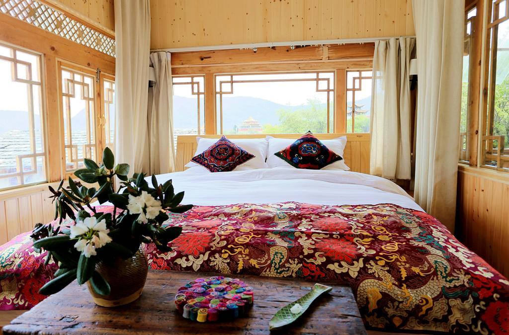 Shangri-La Mid - Mountain Homestay Eksteriør billede