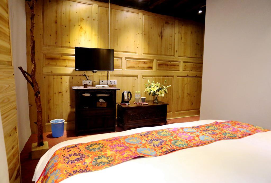 Shangri-La Mid - Mountain Homestay Eksteriør billede