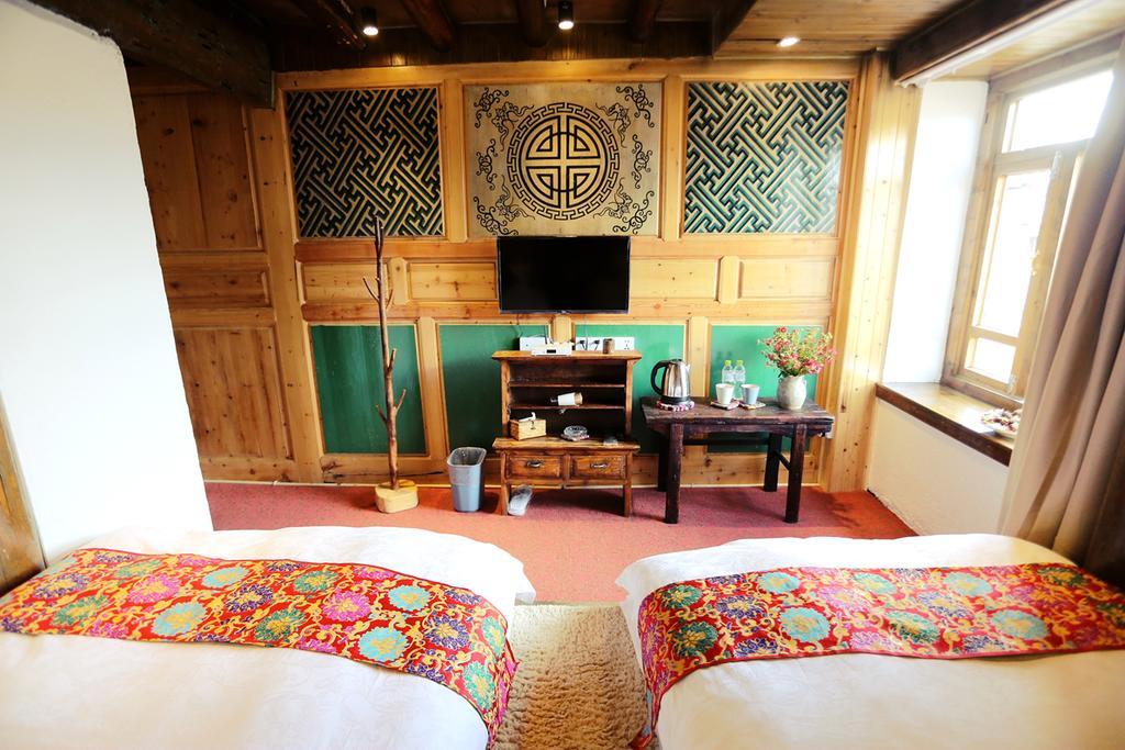 Shangri-La Mid - Mountain Homestay Eksteriør billede