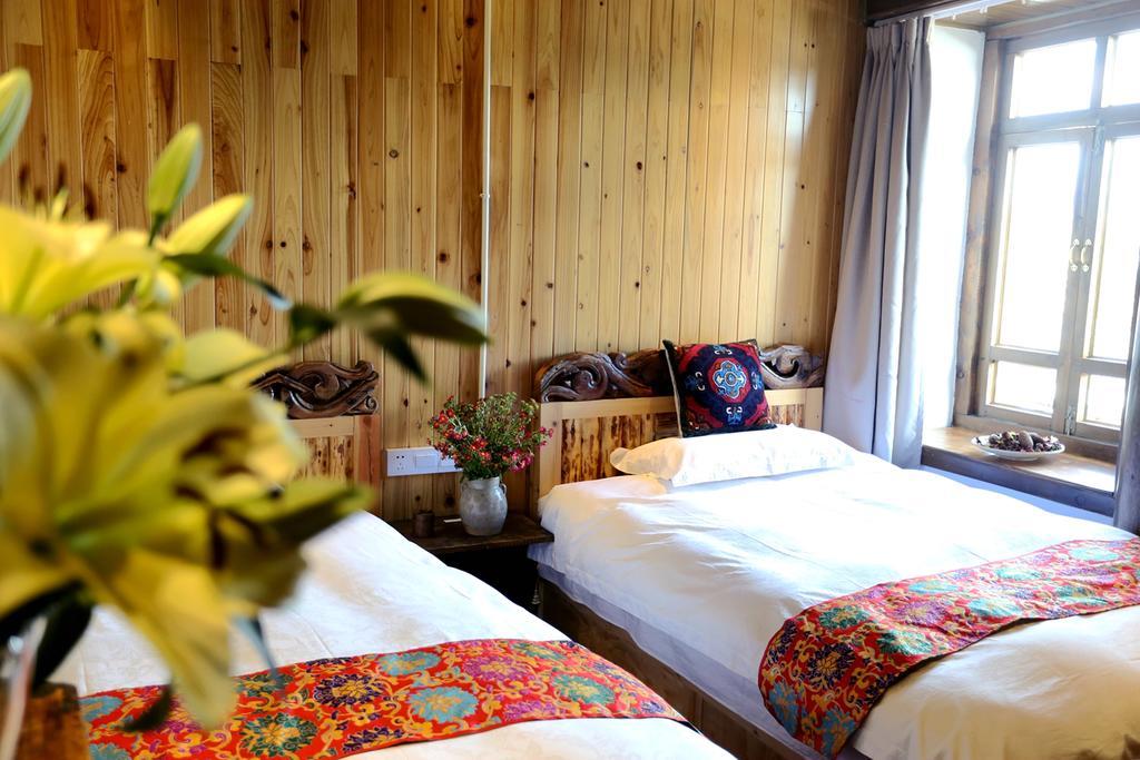 Shangri-La Mid - Mountain Homestay Eksteriør billede