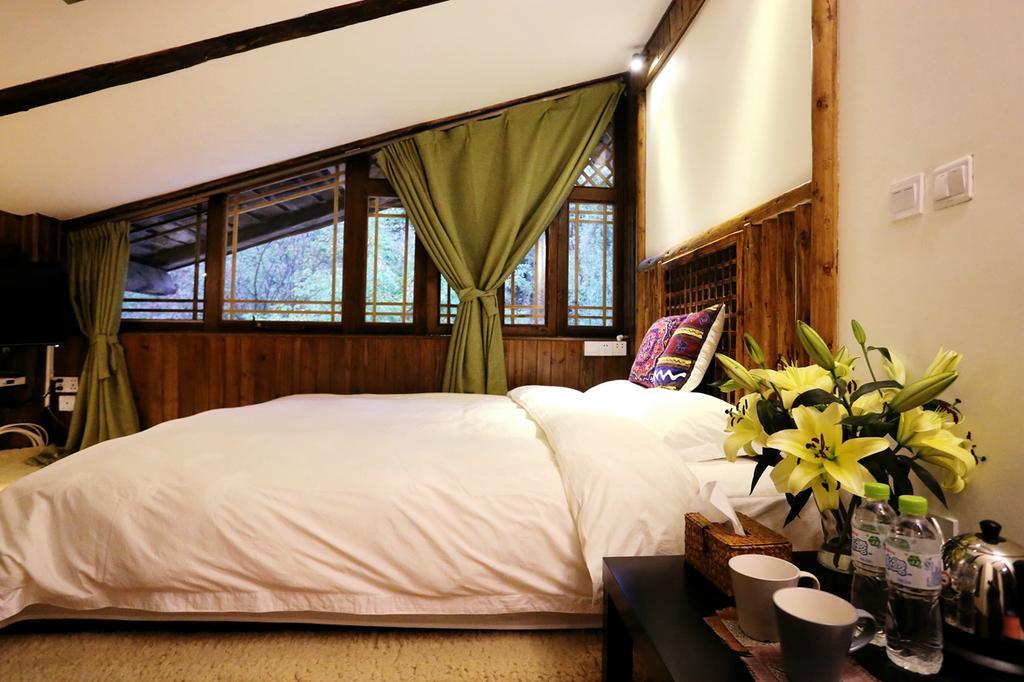 Shangri-La Mid - Mountain Homestay Eksteriør billede