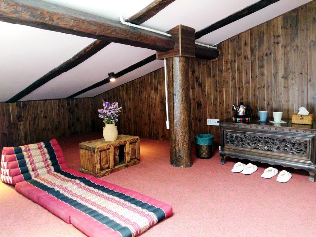 Shangri-La Mid - Mountain Homestay Eksteriør billede