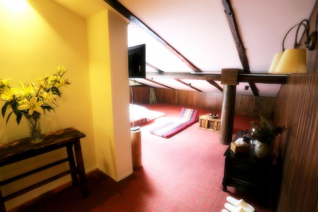 Shangri-La Mid - Mountain Homestay Eksteriør billede
